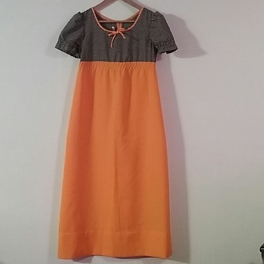 VINTAGE Full Length Polyester Short Sleeve Dress